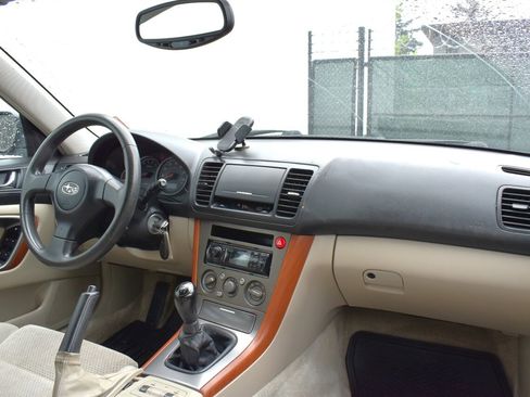 Used 2006 Subaru Outback 2.5i w/ Popular Equipment Group 1B AWD/4WD image 11