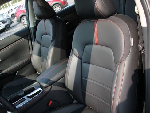 Used 2025 Nissan Sentra SR w/ SR Premium Package FWD image 6