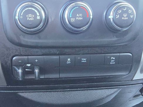 Used 2020 RAM 1500 Warlock AWD/4WD image 25