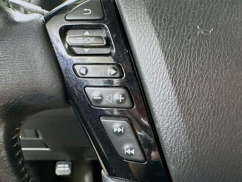 Used 2021 Nissan Armada SL RWD image 24