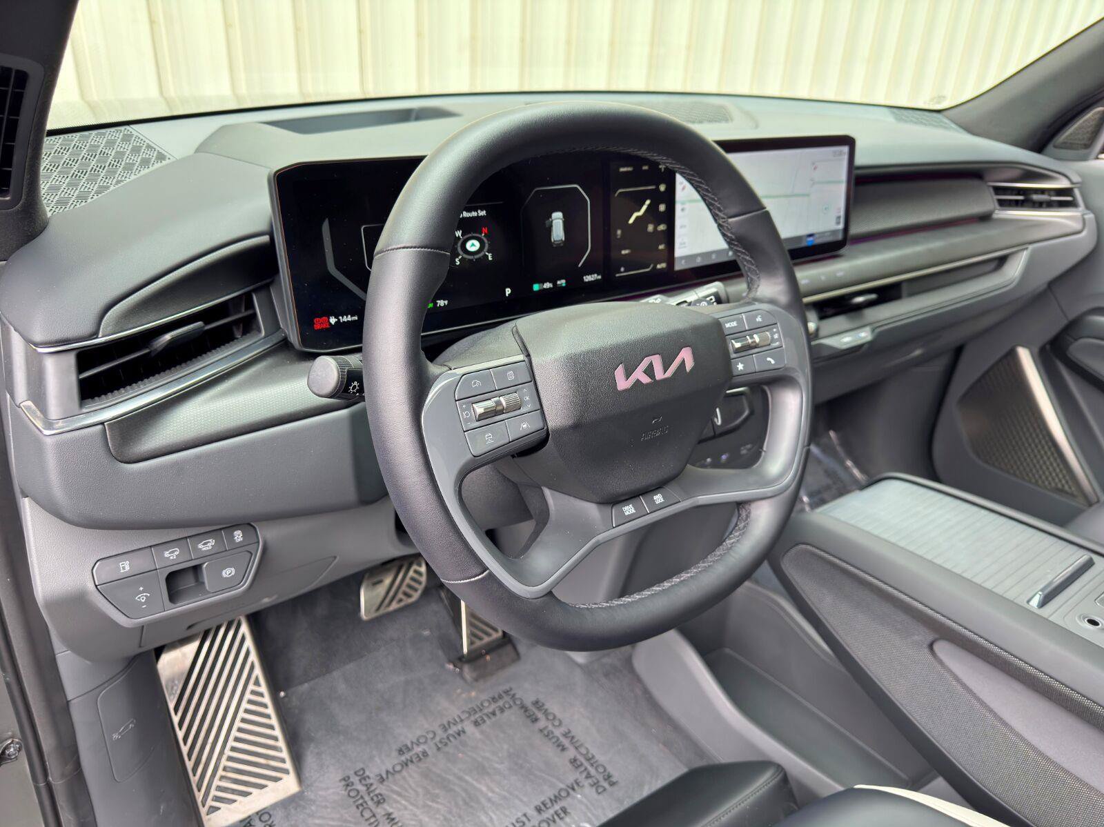 Used 2024 Kia EV9 GT-Line AWD/4WD image 14