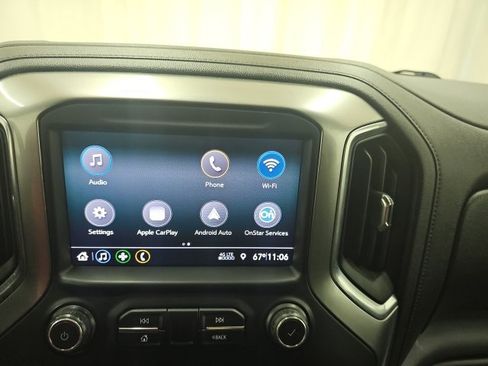 Used 2019 Chevrolet Silverado 1500 LT image 2