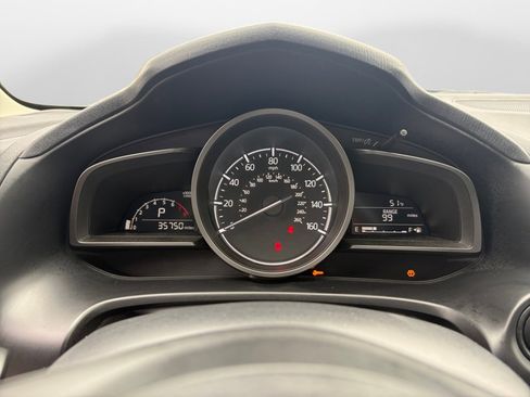 Used 2018 MAZDA MAZDA3 Touring image 11