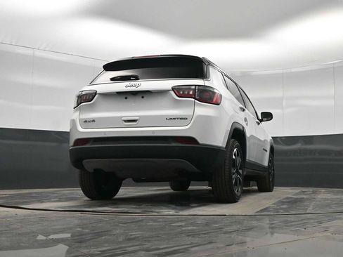 Used 2024 Jeep Compass Limited image 35