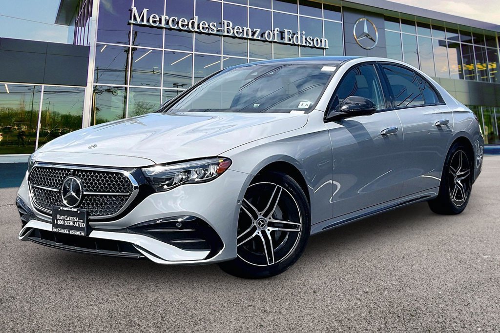 Used 2026 Mercedes-Benz E 350 4MATIC Sedan image 9