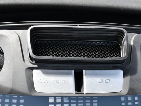 Used 2017 Porsche 911 Carrera image 74