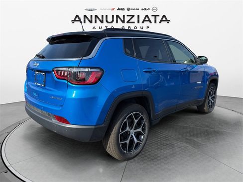 Certified 2024 Jeep Compass Limited image 5