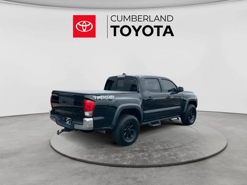 Used 2017 Toyota Tacoma TRD Off-Road w/ Tow Package (A/T) AWD/4WD image 5