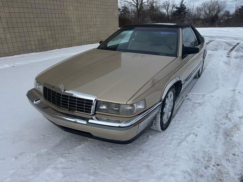 Used 1992 Cadillac Eldorado 2dr Coupe image 1