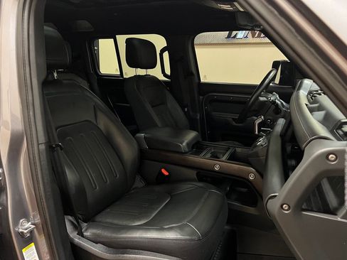 Used 2020 Land Rover Defender 110 X AWD/4WD image 25