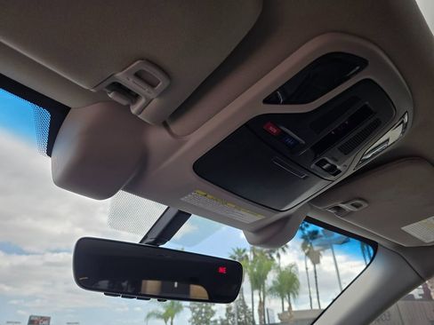 Used 2022 Subaru Outback Limited image 48