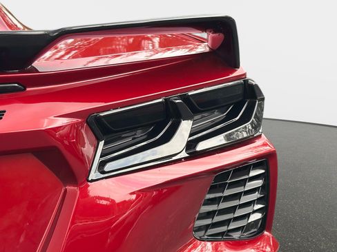Used 2024 Chevrolet Corvette Stingray Coupe w/ Z51 Performance Package RWD image 17