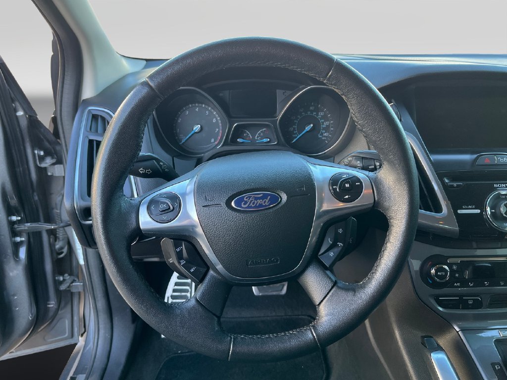 Used 2013 Ford Focus Titanium w/ Titanium Handling Pkg FWD image 12