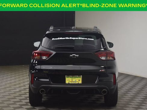 Used 2023 Chevrolet TrailBlazer RS w/ Convenience Package FWD image 9