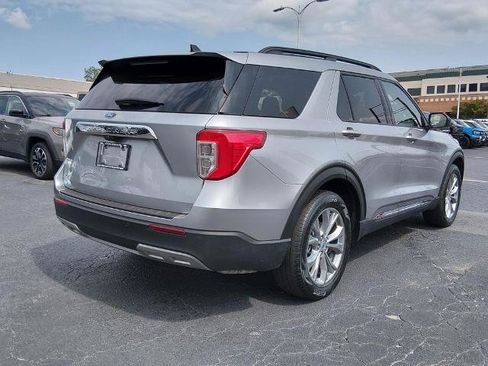 Certified 2023 Ford Explorer XLT w/ Equipment Group 202A RWD image 4