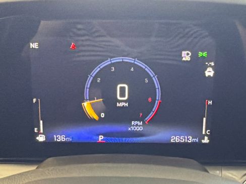 Used 2025 Chevrolet Trax LT w/ LT Convenience Package FWD image 39