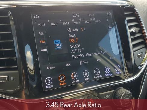 Used 2019 Jeep Grand Cherokee Limited image 24