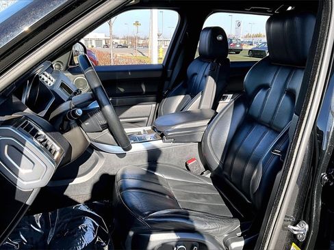 Used 2017 Land Rover Range Rover Sport HSE image 15