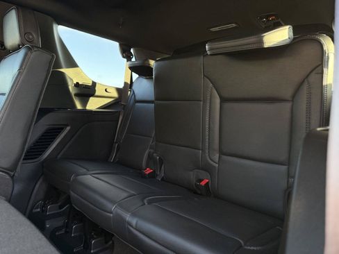 Used 2022 GMC Yukon Denali AWD/4WD image 15