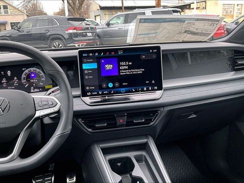 New 2026 Volkswagen Tiguan SE R-Line AWD/4WD image 5