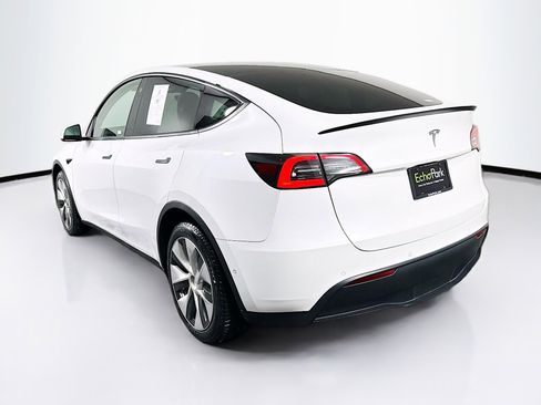 Used 2021 Tesla Model Y Long Range image 5