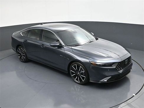 New 2025 Honda Accord Touring image 31