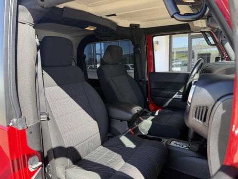 Used 2012 Jeep Wrangler Sahara w/ Mopar Chrome Edition Group image 24