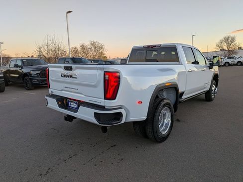 New 2026 GMC Sierra 3500 Denali Ultimate AWD/4WD image 7