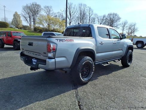 Used 2021 Toyota Tacoma TRD Off-Road image 3