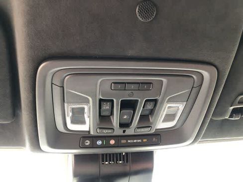 Used 2025 GMC Sierra 1500 Denali Ultimate AWD/4WD image 35