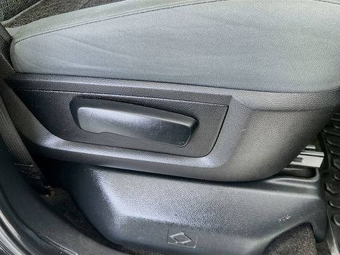 Used 2016 RAM 2500 Big Horn w/ Black Appearance Group AWD/4WD image 23