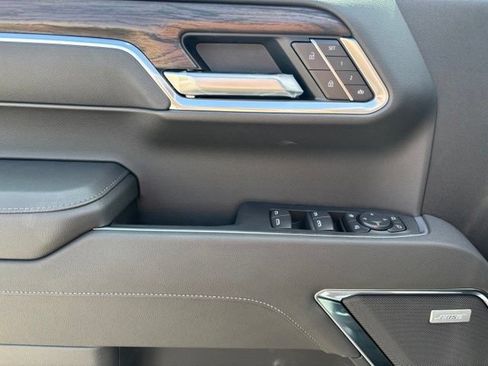 New 2026 GMC Sierra 1500 SLT AWD/4WD image 12