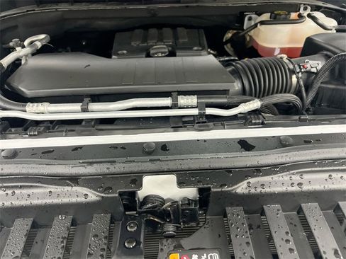 Used 2024 Chevrolet Silverado 1500 LT image 25