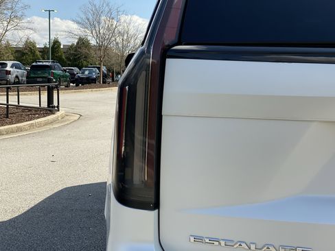 Used 2023 Cadillac Escalade V image 56