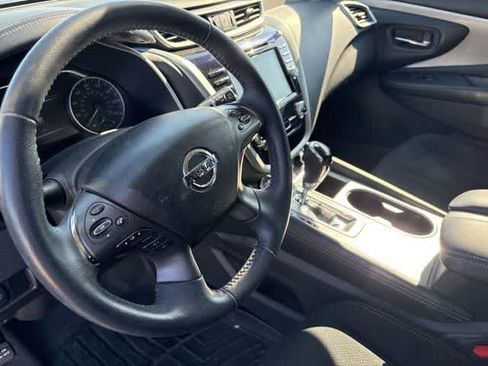 Used 2020 Nissan Murano SV image 11