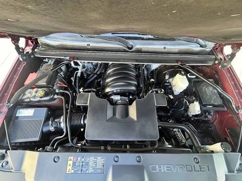 Used 2017 Chevrolet Suburban Premier RWD image 31