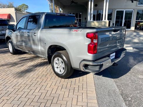 Used 2025 Chevrolet Silverado 1500 LT image 3