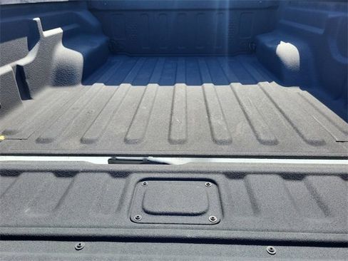 Used 2023 Jeep Gladiator Overland image 20