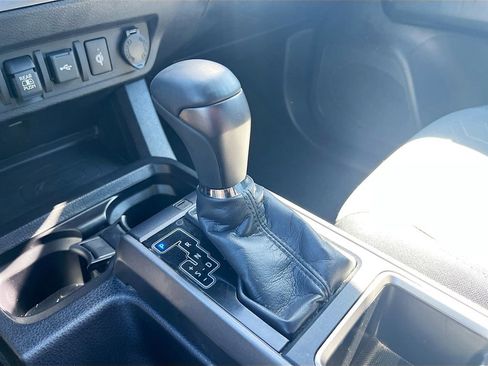 Used 2023 Toyota Tacoma TRD Sport w/ Technology Package RWD image 16