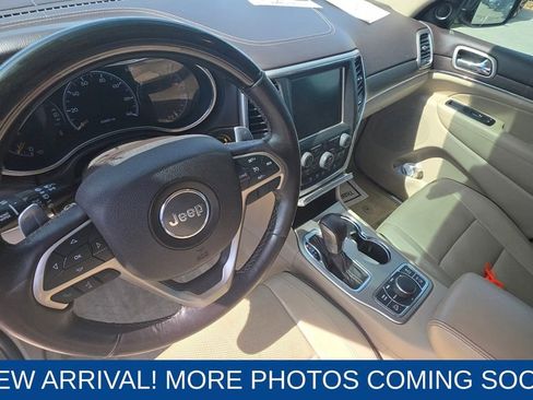 Used 2017 Jeep Grand Cherokee Overland image 12