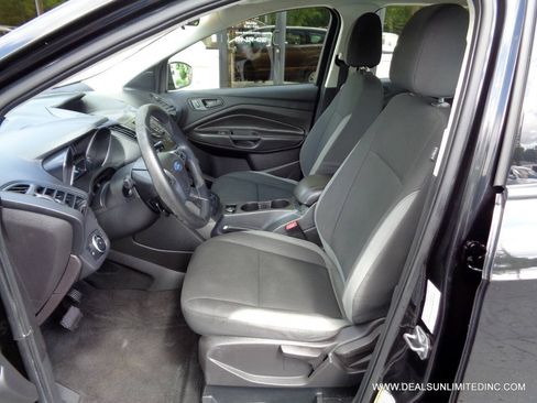 Used 2015 Ford Escape S FWD image 8