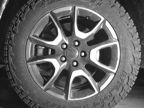 Used 2025 Jeep Compass Trailhawk image 12