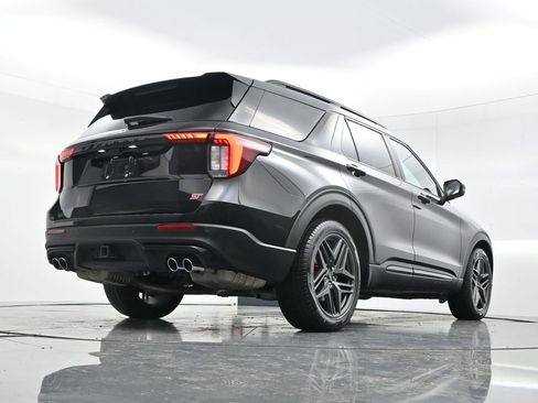 Used 2025 Ford Explorer ST w/ Sun And Sound Package AWD/4WD image 47