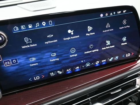 New 2026 Chevrolet Traverse RS w/ LPO, Floor Liner Package image 32