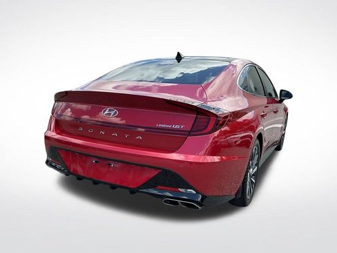 Used 2020 Hyundai Sonata Limited w/ Preferred Accessory Package FWD image 11