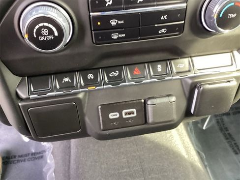 Certified 2025 Chevrolet Silverado 1500 Custom image 22