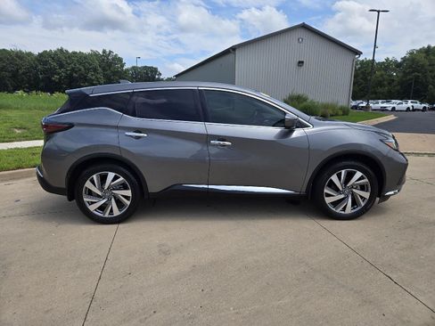 Used 2021 Nissan Murano SL w/ SL Moonroof Package AWD/4WD image 2