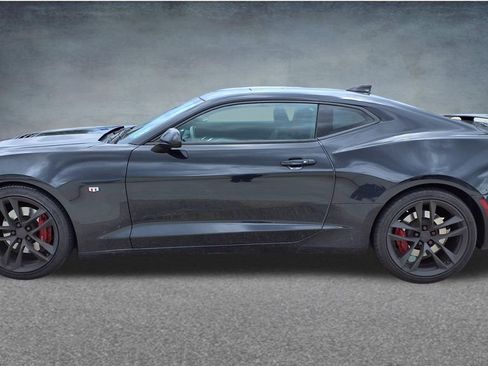 Used 2023 Chevrolet Camaro SS RWD image 2