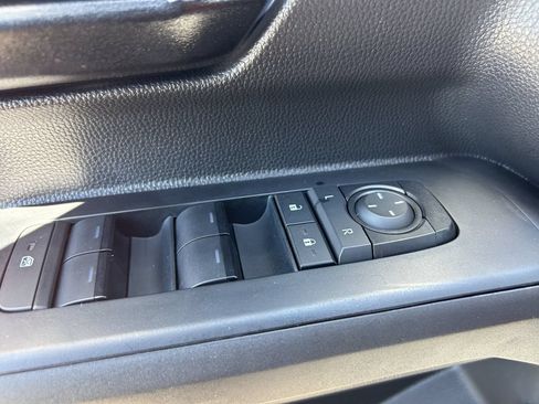 Used 2025 Toyota Tacoma TRD Pro AWD/4WD image 33