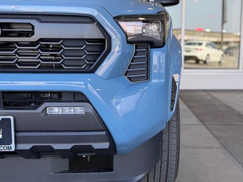 New 2026 Toyota Tacoma TRD Sport AWD/4WD image 5